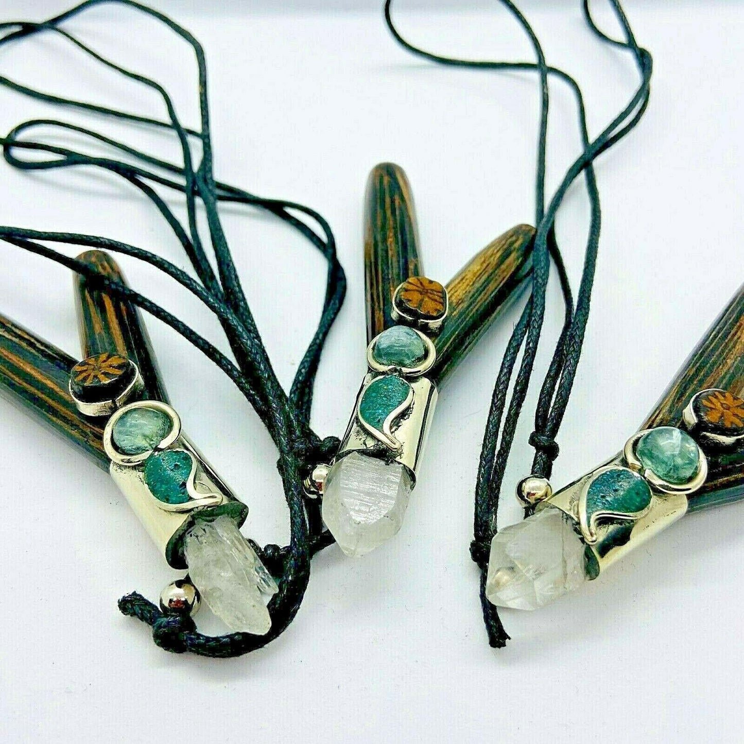 Kuripe with Ayahuasca, Chrysocolla, Clear & Green Quartz - Chonta Wood
